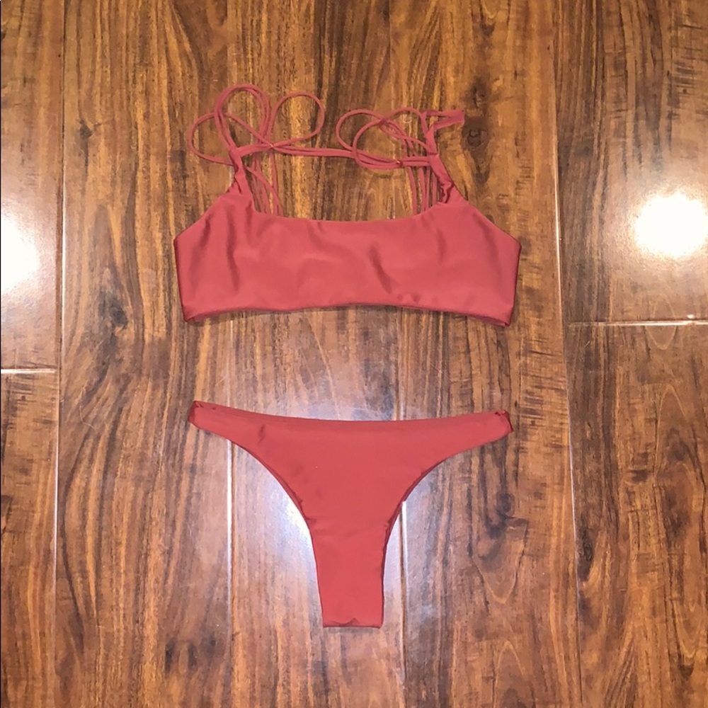 MIKOH Kapaa Top and Matching Bottom RARE 🦄 Color